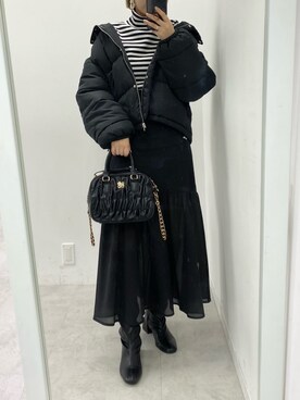 「ティアードスカート」｜「アイテム（ダウンジャケット/コート）」を使った、ホソヤヤスコさん（レディース・161cm）の冬コーディネート