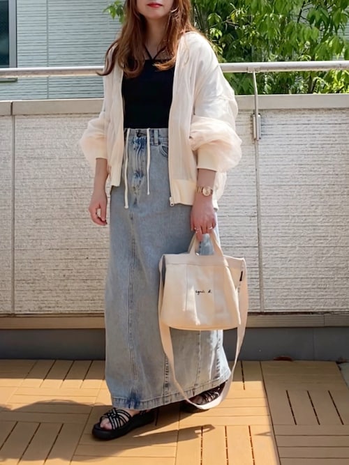 Kay-teee is wearing tiptop "チュールレイヤードBIGブルゾン"