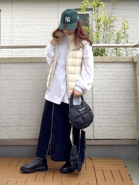 「アイテム（ダウンベスト）」を使った、Kay-teeeさん（レディース・150cm）の秋コーディネート