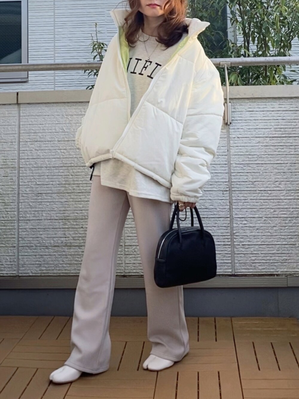 「NotSoApe、perkyroom、ダウンジャケット、アウターコーデ、大人カジュアル、低身長」｜「Not So Apeの【UNISEX】Cropped Puffer Jacket（ダウンジャケット/コート、ベージュ系）」を使った、Kay-teeeさん（レディース・150cm）の冬コーディネートの1枚目の写真