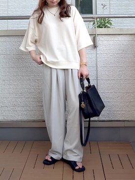 「select MOCA（セレクトモカ）の【丈長め】カットジョーゼットタックパンツ（スラックス）」を使った、Kay-teeeさん（レディース・150cm）の夏コーディネート
