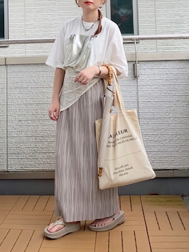 「tiptop（ティップトップ）の箔プリント半袖BIGTシャツ（Tシャツ/カットソー）」を使った、Kay-teeeさん（レディース・150cm）の夏コーディネート