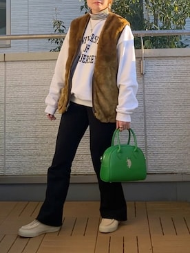 「タートルネック」｜「アイテム（モカシン/デッキシューズ）」を使った、Kay-teeeさん（レディース・150cm）の冬コーディネート