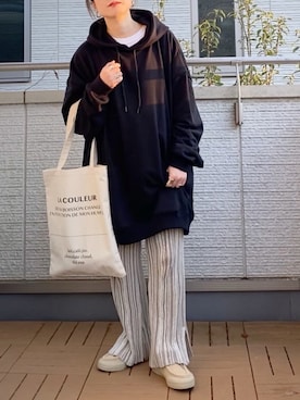「アイテム（モカシン/デッキシューズ）」を使った、Kay-teeeさん（レディース・150cm）の冬コーディネート