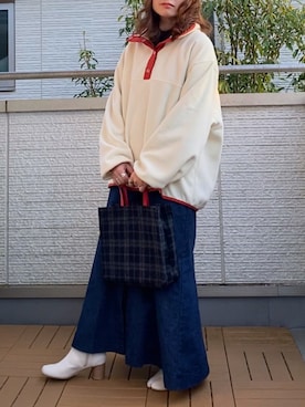 「ANGIE（アンジー）のアイテム（ジャンパースカート）」を使った、Kay-teeeさん（レディース・150cm）の秋コーディネート