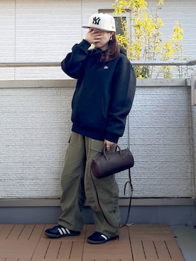 「アイテム（キャップ）」を使った、Kay-teeeさん（レディース・150cm）の秋コーディネート