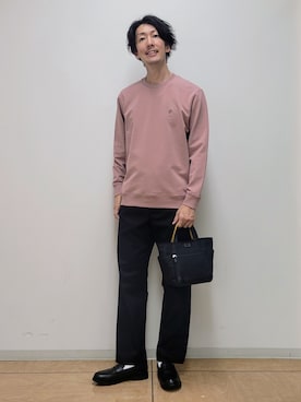 「TAKEO KIKUCHI（タケオキクチ）のワンポイント刺繍 ミニ裏毛 プルオーバージャージ（スウェット、ピンク系）」を使った、piroya619さん（メンズ）の秋コーディネート