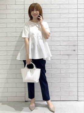 「OPAQUE.CLIP（オペークドットクリップ）の◆ペプラムドッキングカットソー【洗濯機洗い可】（Tシャツ/カットソー）」を使った、しおりさん（レディース・160cm）の夏コーディネート