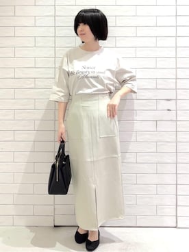 「アイテム（ショルダーバッグ、パープル系）」を使った、しおりさん（レディース・160cm）の春コーディネート