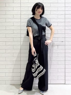 「アイテム（チャーム）」を使った、しおりさん（レディース・160cm）の春コーディネート