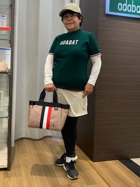 「adabat（アダバット）の【ADABAT NAVY】フロントロゴワイドリブモックニット（ニット/セーター、グリーン系）」を使った、みさりんさん（レディース・152cm）の秋コーディネート