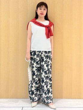 「UNTITLED（アンタイトル）の【ジャージ素材】インナードッキングシアーカットソー（Tシャツ/カットソー、ホワイト系）」を使った、CHISATOさん（レディース・154cm）の夏コーディネート