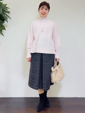 「UNTITLED（アンタイトル）の【8色展開/洗える】ウールカシミヤ ハイネックニット（ニット/セーター、ピンク系）」を使った、CHISATOさん（レディース・154cm）の冬コーディネート