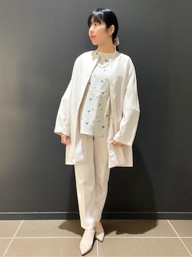 「OPAQUE.CLIP（オペークドットクリップ）のフォルムスリーブミドルコート【洗濯機OK】（Collarless coats、ホワイト系）」を使った、yunさん（レディース・155cm）の冬コーディネート