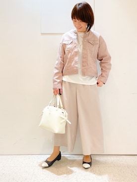 「アイテム（デニムジャケット、ピンク系）」を使った、めいさん（レディース・160cm）の春コーディネート