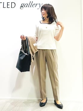 「アイテム（アクセサリー、ピンク系）」を使った、めいさん（レディース・160cm）の秋コーディネート