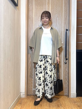 「SHOO・LA・RUE（シューラルー）のアイテム（パンプス）」を使った、KAORIさん（レディース・157cm）の春コーディネート