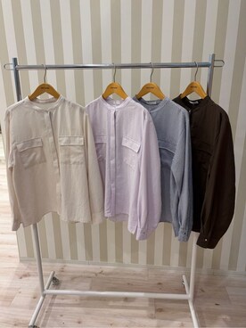 「SHOO・LA・RUE（シューラルー）の【洗濯後しわになりにくい/S-LL/UV】きれいめにもラフにも　フラップポケットがポイントのバンドカラーシャツ（シャツ/ブラウス、ブルー系）」を使った、ゆうゆうさん（レディース・153cm）の春コーディネート