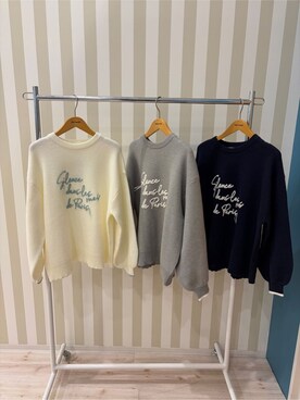 「SHOO・LA・RUE（シューラルー）の【洗濯機可/S-LL】裾スカラップが差がつく コード刺繍ロゴニット（ニット/セーター、グレー系）」を使った、ゆうゆうさん（レディース・153cm）の冬コーディネート
