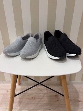 「SHOO・LA・RUE（シューラルー）の【シュッと履ける】キラキラニットスリッポン（その他シューズ、ブラック系）」を使った、ゆうゆうさん（レディース・153cm）の春コーディネート