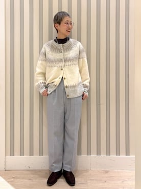 「grove（グローブ）の求心柄ジャカードニットカーディガン（カーディガン/ボレロ、ホワイト系）」を使った、Ayumiさん（レディース・168cm）の冬コーディネート