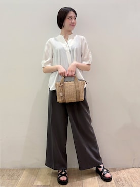 「OPAQUE.CLIP（オペークドットクリップ）のクロスベルトデザインサンダル（サンダル）」を使った、RINさん（レディース・170cm）の春コーディネート
