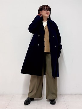 「アイテム（チェスターコート、ブルー系）」を使った、Sawaさん（レディース・166cm）の冬コーディネート