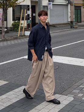 「CPCM（シーピーシーエム）の【全骨格対応◎】5Xイージーパンツ《ユニセックス仕様》（チノパンツ、ベージュ系）」を使った、swokpalさん（メンズ・172cm）の秋コーディネート