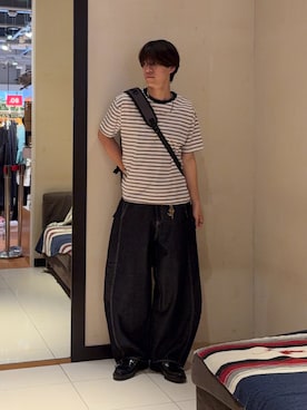 「CPCM（シーピーシーエム）のシームタックカーブデニム（デニムパンツ、ブルー系）」を使った、swokpalさん（メンズ・172cm）の春コーディネート