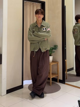 「CPCM（シーピーシーエム）の【全骨格対応◎】5Xイージーパンツ《ユニセックス仕様》（チノパンツ、ブラウン系）」を使った、swokpalさん（メンズ・172cm）の秋コーディネート