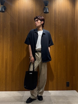 「URBAN RESEARCH（アーバンリサーチ）の『別注』LACOSTE×URBAN RESEARCH　FUNCTIONAL PIQUE OP SHIRTS（シャツ/ブラウス、ブラック系）」を使った、髙鍋サワさん（メンズ・178cm）の夏コーディネート
