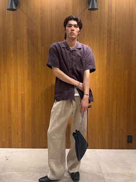 「URBAN RESEARCH（アーバンリサーチ）の『別注』BROOKS BROTHERS×URBAN RESEARCH　LINEN CAMP SHIRTS SHORT-SLEEVE（シャツ/ブラウス、レッド系）」を使った、髙鍋サワさん（メンズ・178cm）の夏コーディネート