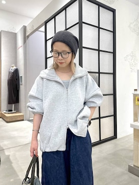 「LEPSIM（レプシィム）のピグメント風ビーニー　1023699（ニットキャップ/ビーニー、ブラック系）」を使った、aya.さん（148cm）の秋コーディネート