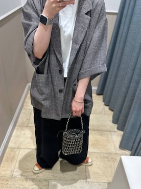「LEPSIM（レプシィム）の《リネンライクドライシリーズ》ギャザーワイドパンツ　638911（その他パンツ、ブラック系）」を使った、aya.さん（148cm）の春コーディネート