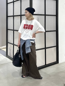 「LEPSIM（レプシィム）のストレートライトチノパンツ　1043153（その他パンツ、ブラウン系）」を使った、aya.さん（148cm）の夏コーディネート