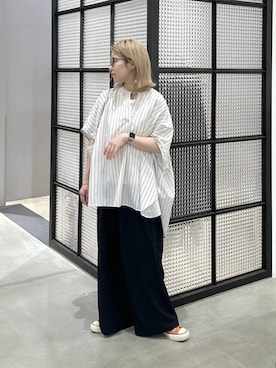 「LEPSIM（レプシィム）の《リネンライクドライシリーズ》ギャザーワイドパンツ　638911（その他パンツ、ブラック系）」を使った、aya.さん（148cm）の春コーディネート