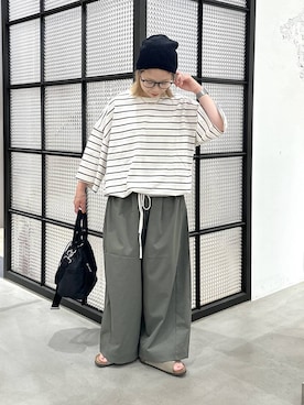 「LEPSIM（レプシィム）の【500mlペットボトルも入る】ユーティリティ巾着バッグ　633023【KKfashion紹介アイテム】（ショルダーバッグ、ブラック系）」を使った、aya.さん（148cm）の夏コーディネート