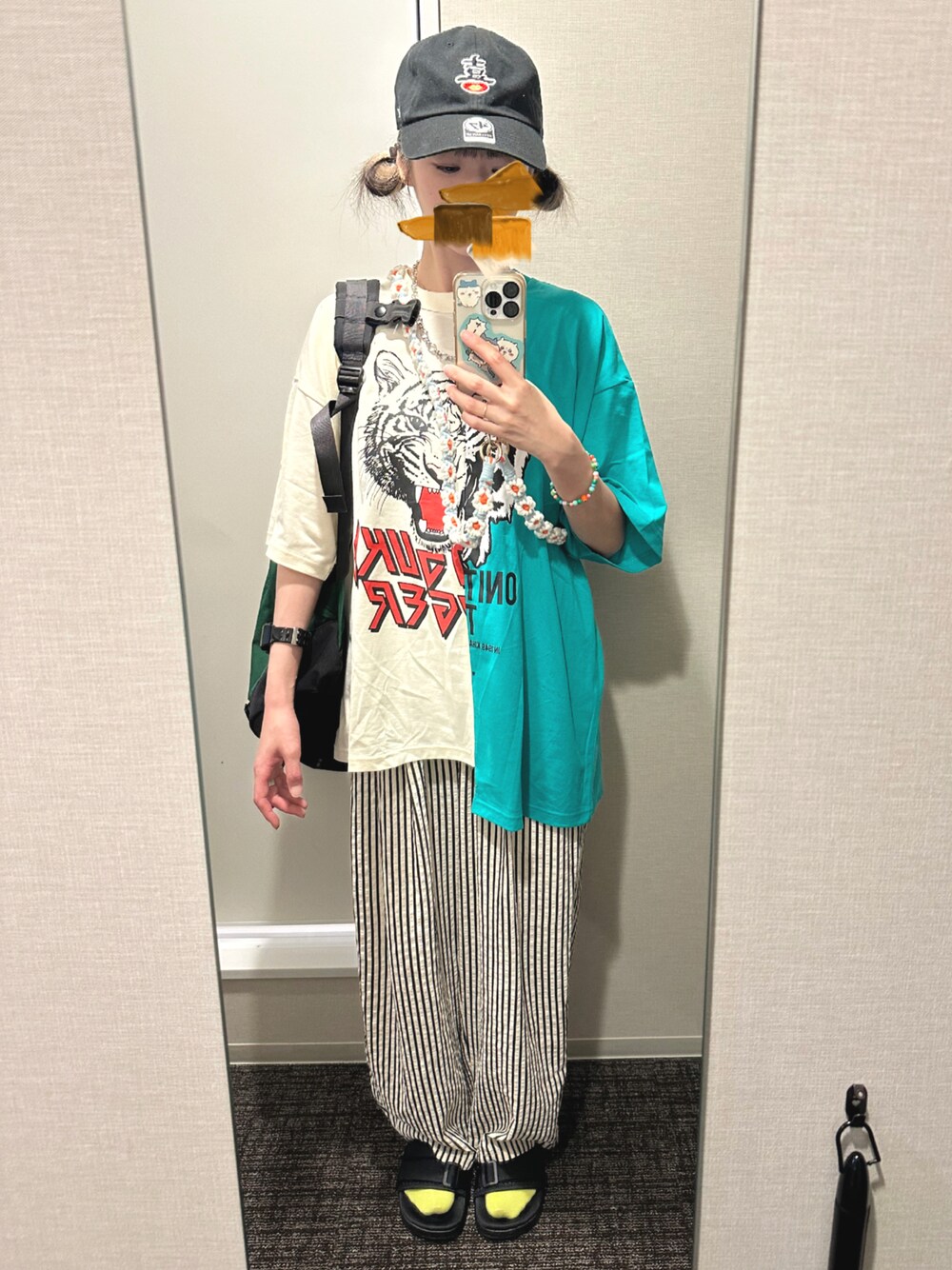 こずえ ｜Onitsuka TigerのTシャツ/カットソーを使ったコーディネート