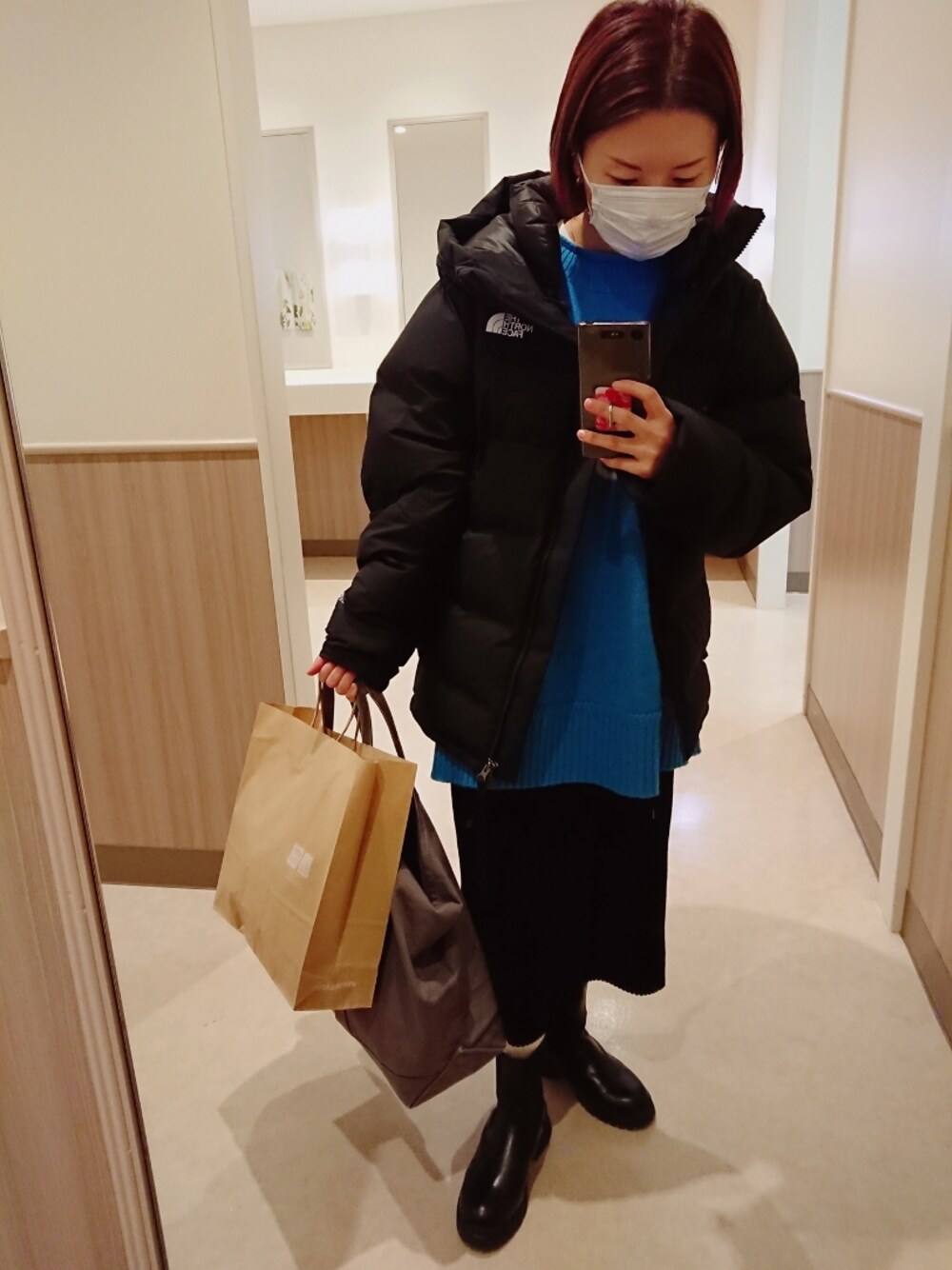 「冬コーデ、大人カジュアル、スポーツミックス、スポーツmix、シンプル、ラフ」｜「THE NORTH FACEの＜THE NORTH FACE(ザノースフェイス)＞BELAYER ビレイヤーパーカー ダウンジャケット -ウォッシャブル（ダウンジャケット/コート、ブラック系）」を使った、yurikoさん（レディース・154cm）の冬コーディネートの1枚目の写真
