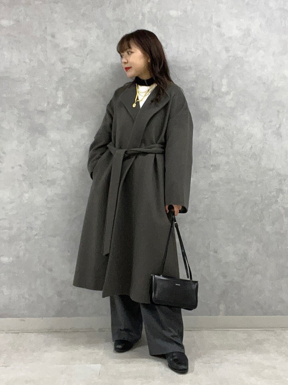 「abahouse、Rougevif、Rouge vif la cle(Rouge vif la cle)、ルージュヴィフ、ルージュ･ヴィフ ラクレ(Rouge vif la cle)、ベルテッドコート、ウールコート、私の推しブランド、大人コーデ、冬アウター、お出かけコーデ、通勤コーデ」｜「Rouge vifのスーパー140Sベルテッドコート（その他アウター、グリーン系）」を使った、Rihoさん（レディース・158cm）の冬コーディネートの1枚目の写真