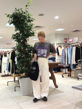 「Disney（ディズニー）のアイテム（Tシャツ/カットソー）」を使った、さくらさん（レディース・154cm）の夏コーディネート