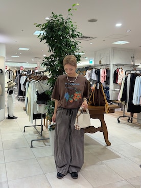 「CIAOPANIC TYPY（チャオパニックティピー）の【AMALFI】ワンポイント刺繍アソートプリントTee（Tシャツ/カットソー、ブラウン系）」を使った、sakura154typさん（レディース・154cm）の夏コーディネート