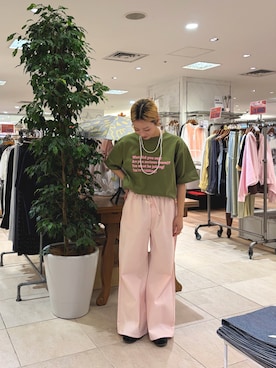 「CIAOPANIC TYPY（チャオパニックティピー）の【UNISEX】【プラスサイズあり】ポコポコメッセージロゴTEE（Tシャツ/カットソー、グリーン系）」を使った、sakura154typさん（レディース・154cm）の春コーディネート