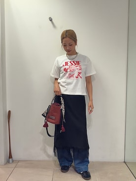 「Disney（ディズニー）のアイテム（Tシャツ/カットソー）」を使った、さくらさん（レディース・154cm）の夏コーディネート