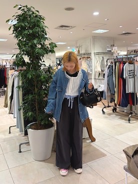 「CIAOPANIC TYPY（チャオパニックティピー）の【アップデート／袖取り外し可能】柔らかデニムジャケット（デニムジャケット、ブルー系）」を使った、sakura154typさん（レディース・154cm）の春コーディネート