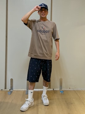 「adabat（アダバット）の【ADABAT NAVY】接触冷感/抗菌防臭/消臭 アイスクリアコットン半袖ロゴT（Tシャツ/カットソー、ブラウン系）」を使った、yamatai0723さん（メンズ）の夏コーディネート