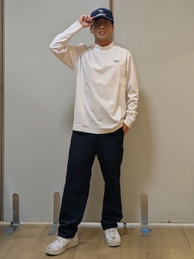 「adabat（アダバット）の【ADABAT NAVY】接触冷感/抗菌防臭/UVカット クールデオドラントジャージ長袖モックT（T Shirts、ホワイト系）」を使った、yamatai0723さん（メンズ）の夏コーディネート