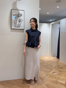 「NATURAL BEAUTY BASIC（ナチュラルビューティーベーシック）のヘムフリルシャツブラウス（シャツ/ブラウス、ブルー系）」を使った、rio03nbbさん（レディース・155cm）の夏コーディネート