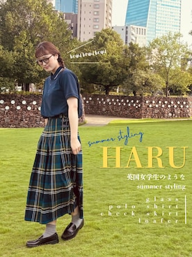 「niko and...（ニコアンド）のアイテム（スカート）」を使った、今井晴さん（レディース・178cm）の夏コーディネート