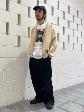 「JOURNAL STANDARD relume（ジャーナルスタンダード　レリューム）のワイド カット チノパンツ（チノパンツ、ブラック系）」を使った、ミナミさん（メンズ・166cm）の春コーディネート